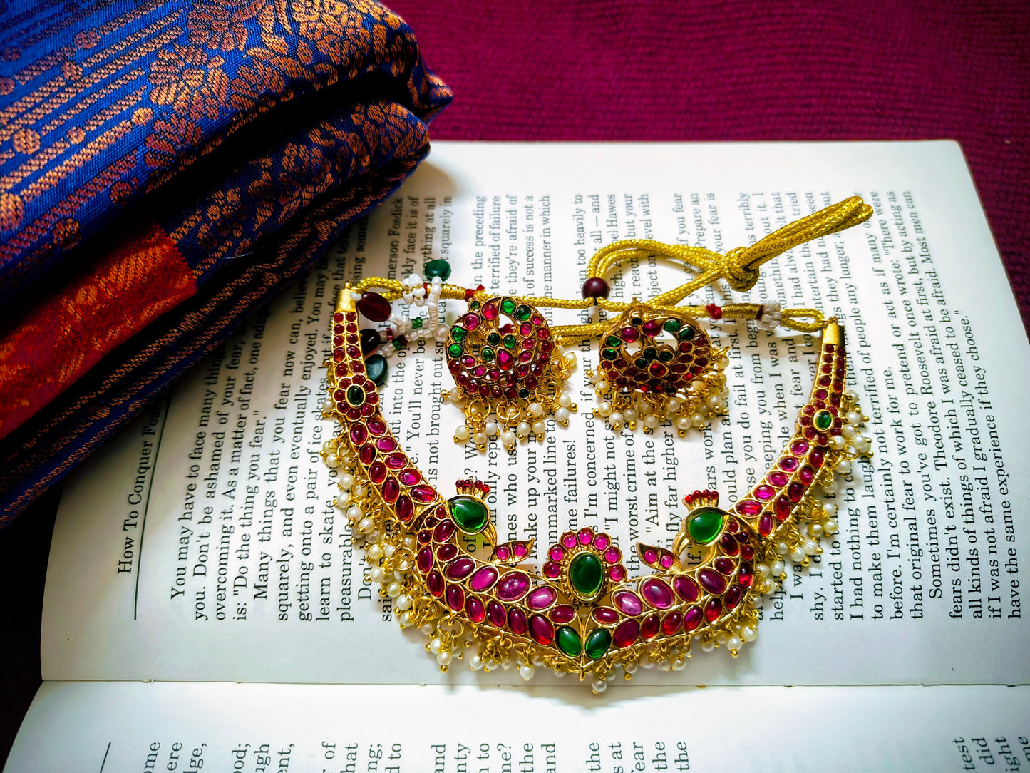 Beautiful and Classic Jewellery set