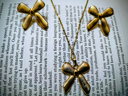 Beautiful and Classic Antitarnish stainless steel charms chain