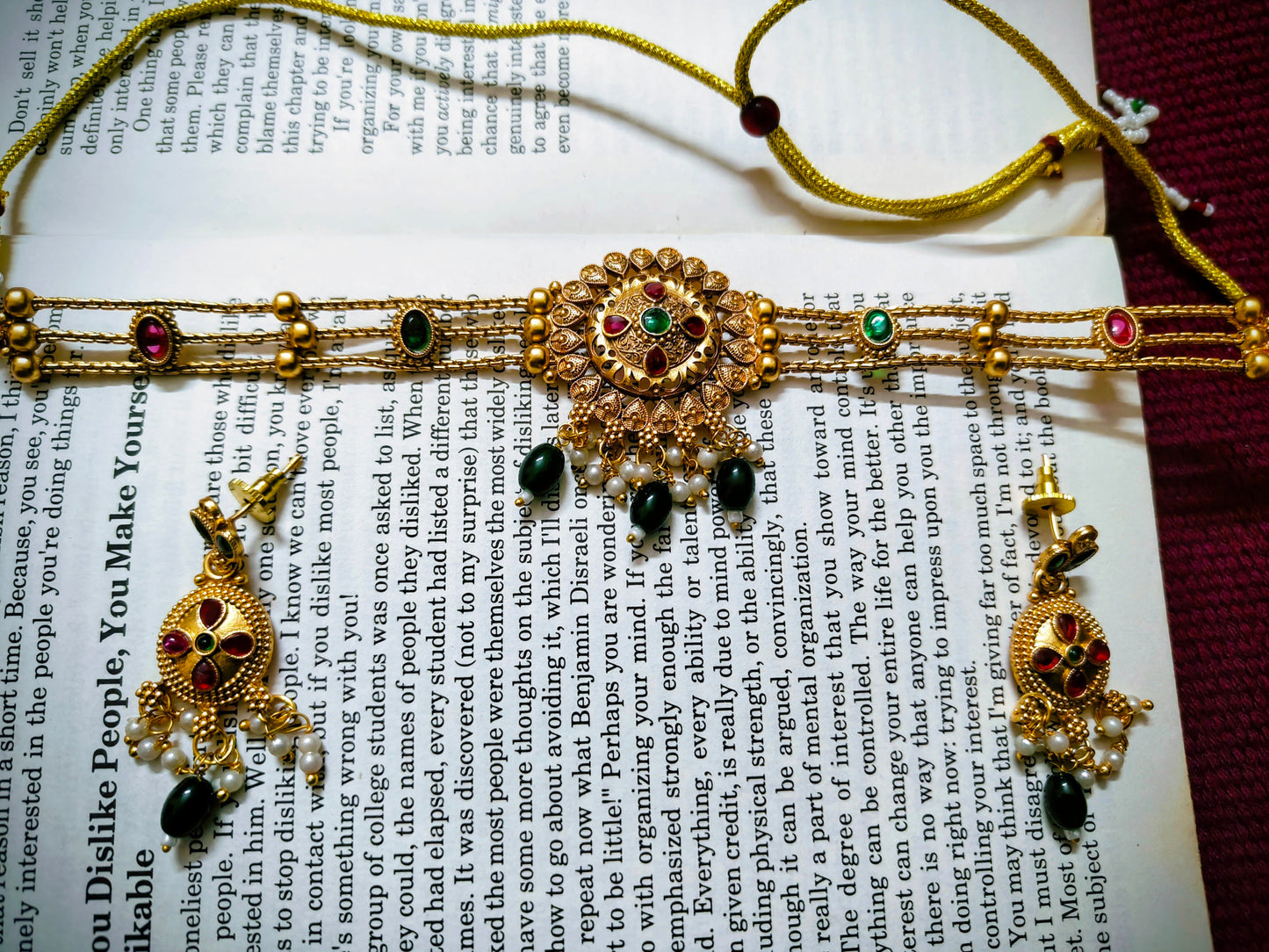 Beautiful and Classic Jewellery set-choker set