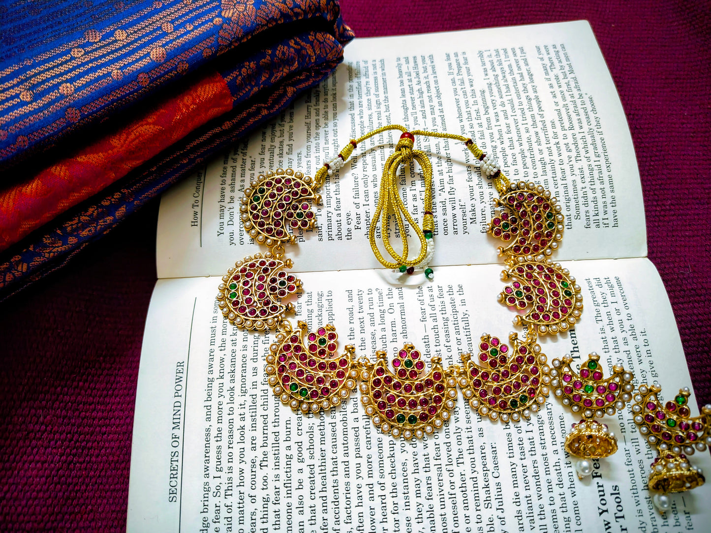 Beautiful and Classic Jewellery set