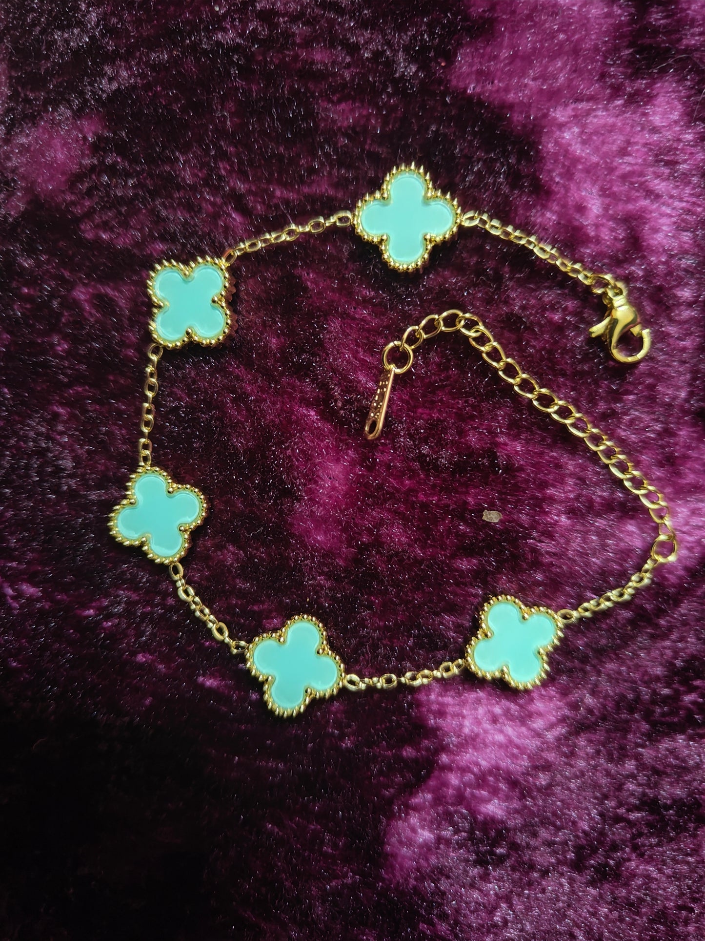 Beautiful and Classic Antitarnish stainless steel charms bracelet -Clover series