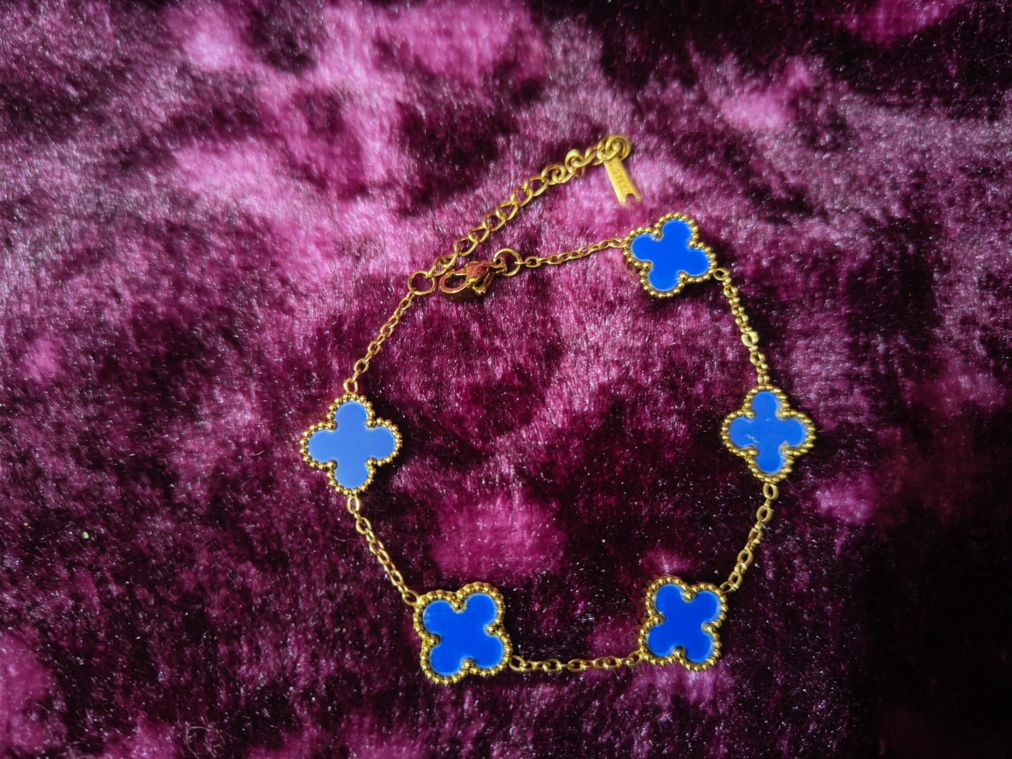 Beautiful and Classic Antitarnish stainless steel charms bracelet -Clover series