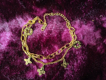 Beautiful and Classic Antitarnish stainless steel charms bracelet -Gold series